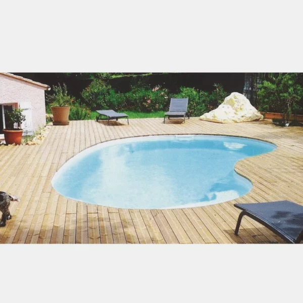 GFK Pool Cornaline ovales Schwimmbecken auf der Terrasse